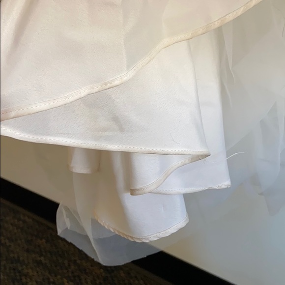 Wedding dress - Picture 8 of 8